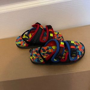 Native shoes boys sandals